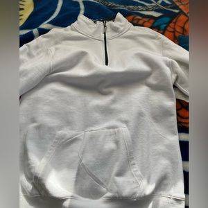 Kenneth Cole sweater